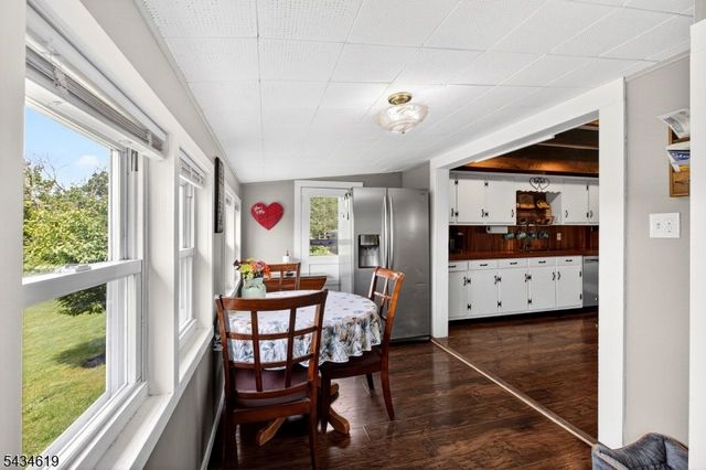 70 Crab Apple Hill Rd, Holland Twp., NJ 08848
