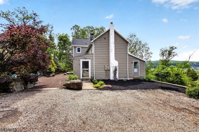 70 Crab Apple Hill Rd, Holland Twp., NJ 08848