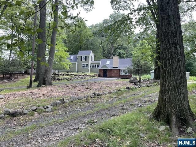 496 Manchester Avenue, North Haledon, NJ 07508