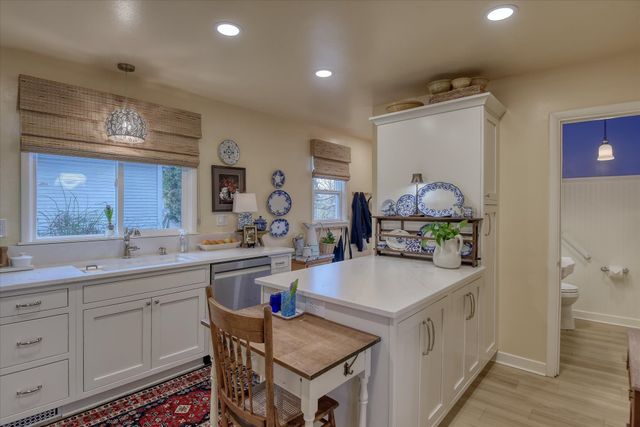 2304 W Mission Ave, Spokane, WA 99201