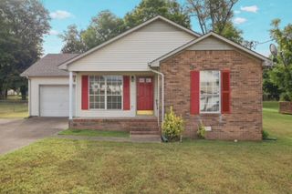 1909 Vicksburg Cir, Columbia, TN 38401