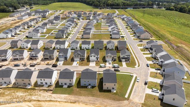 2124 Montalvan Drive, Greenville, NC 27834