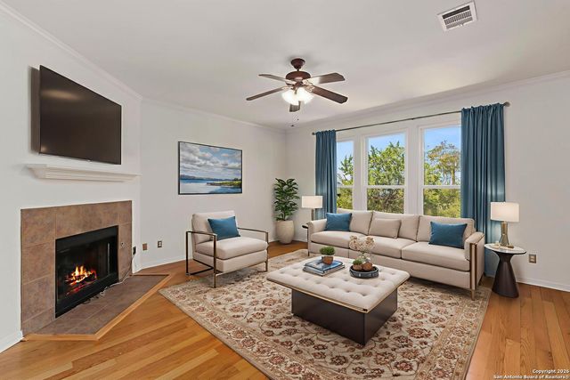 815 Windhurst, San Antonio, TX 78258