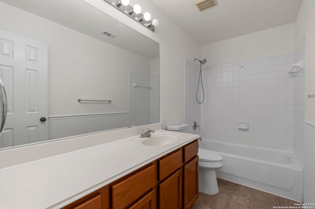 815 Windhurst, San Antonio, TX 78258