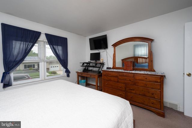 2945 LINCOLN AVE, Glenside, PA 19038