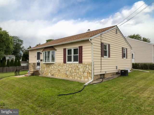 2945 LINCOLN AVE, Glenside, PA 19038