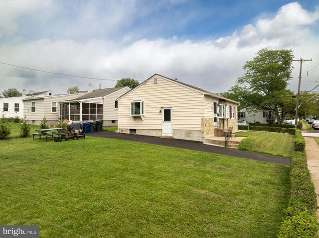 2945 LINCOLN AVE, Glenside, PA 19038