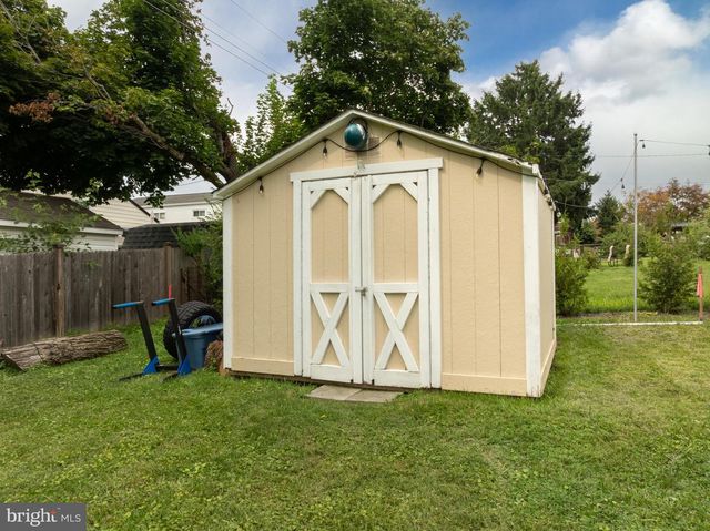 2945 LINCOLN AVE, Glenside, PA 19038