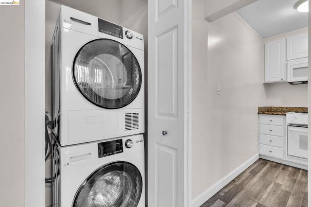 1942 Desert Cir, Walnut Creek, CA 94598