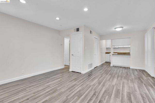 1942 Desert Cir, Walnut Creek, CA 94598