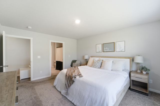 4220 Dakota Circle, Waukee, IA 50263