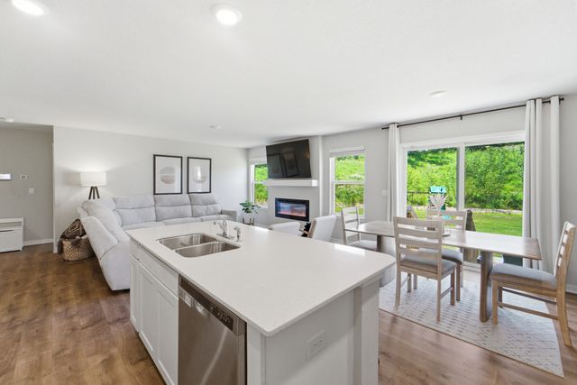 4220 Dakota Circle, Waukee, IA 50263