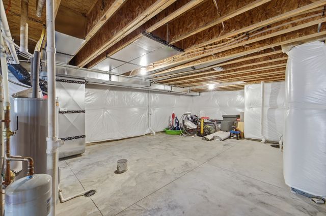 4220 Dakota Circle, Waukee, IA 50263