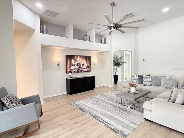 2413 PRAIRIE VIEW, Winter Garden, FL 34787