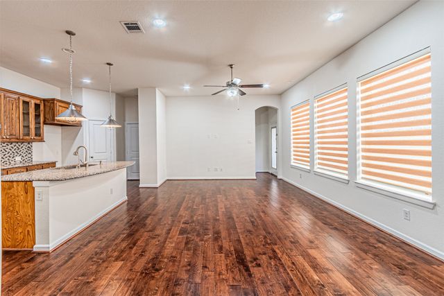 6769 E Prospect Way, Irving, TX 75063