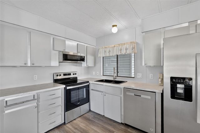 12 N BOBWHITE ROAD, Wildwood, FL 34785