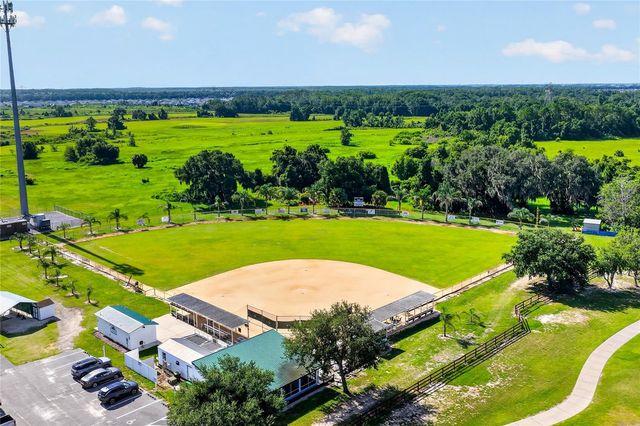 12 N BOBWHITE ROAD, Wildwood, FL 34785