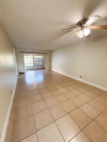 1751 NW 75th Ave 201, Plantation, FL 33313