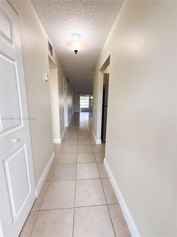 1751 NW 75th Ave 201, Plantation, FL 33313