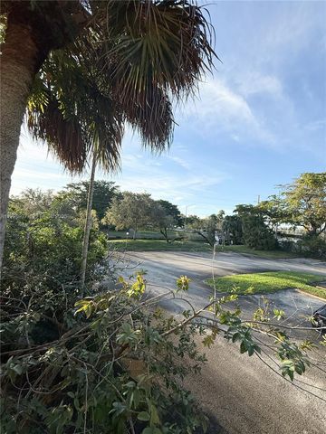 1751 NW 75th Ave 201, Plantation, FL 33313