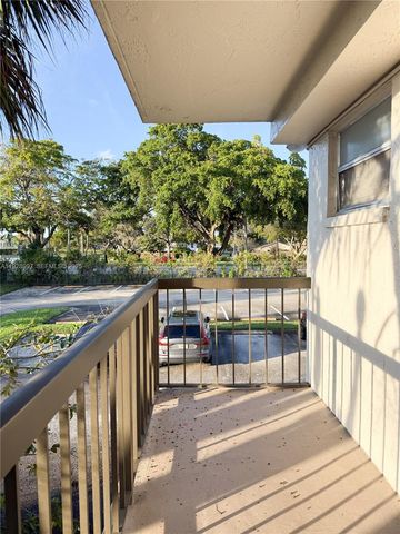 1751 NW 75th Ave 201, Plantation, FL 33313