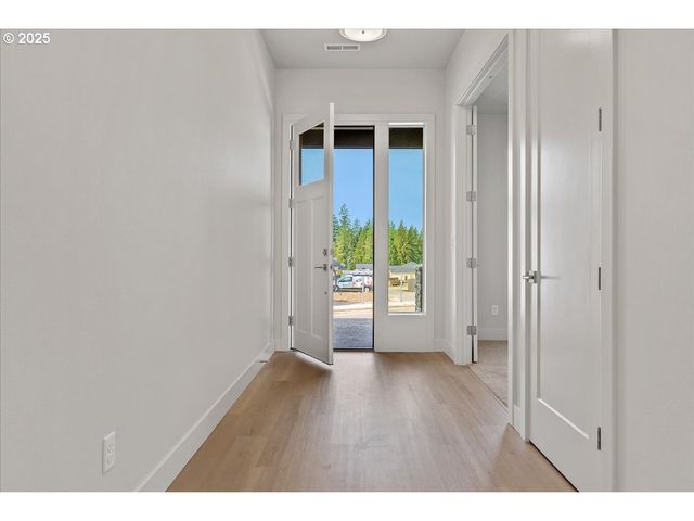 16807 Ne 38TH Ave, Vancouver, WA 98686