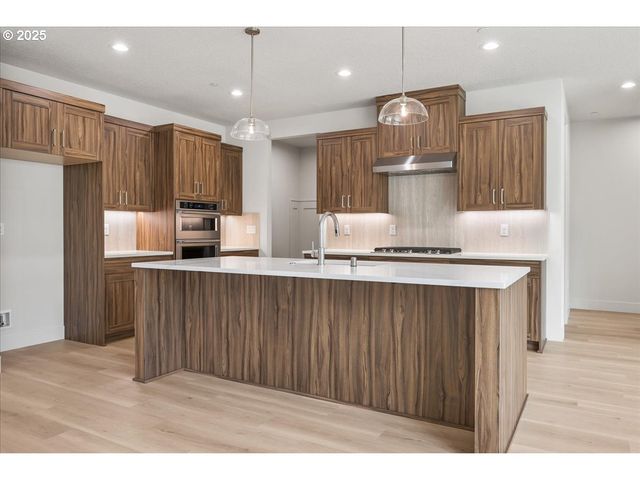 16807 Ne 38TH Ave, Vancouver, WA 98686