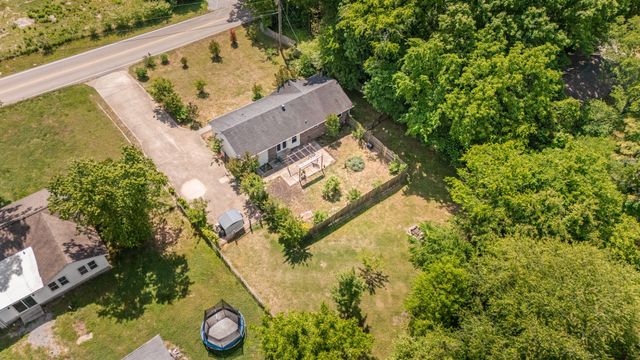 6011 Buckeye Valley Rd, Murfreesboro, TN 37129