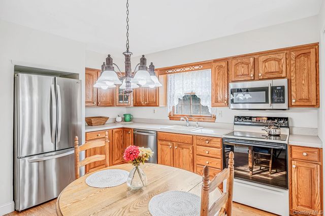 120 Midland Boulevard, Lake Ronkonkoma, NY 11779