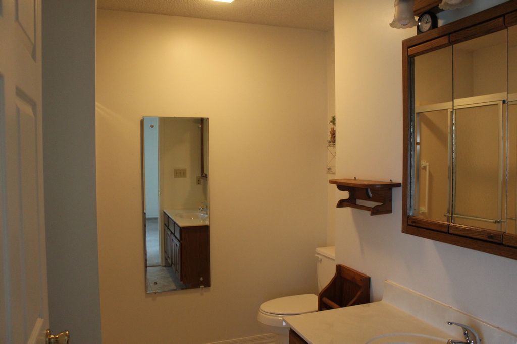 Image 17 of property listing at 3107 Apricot Avenue, Mt Vernon, IL 62864