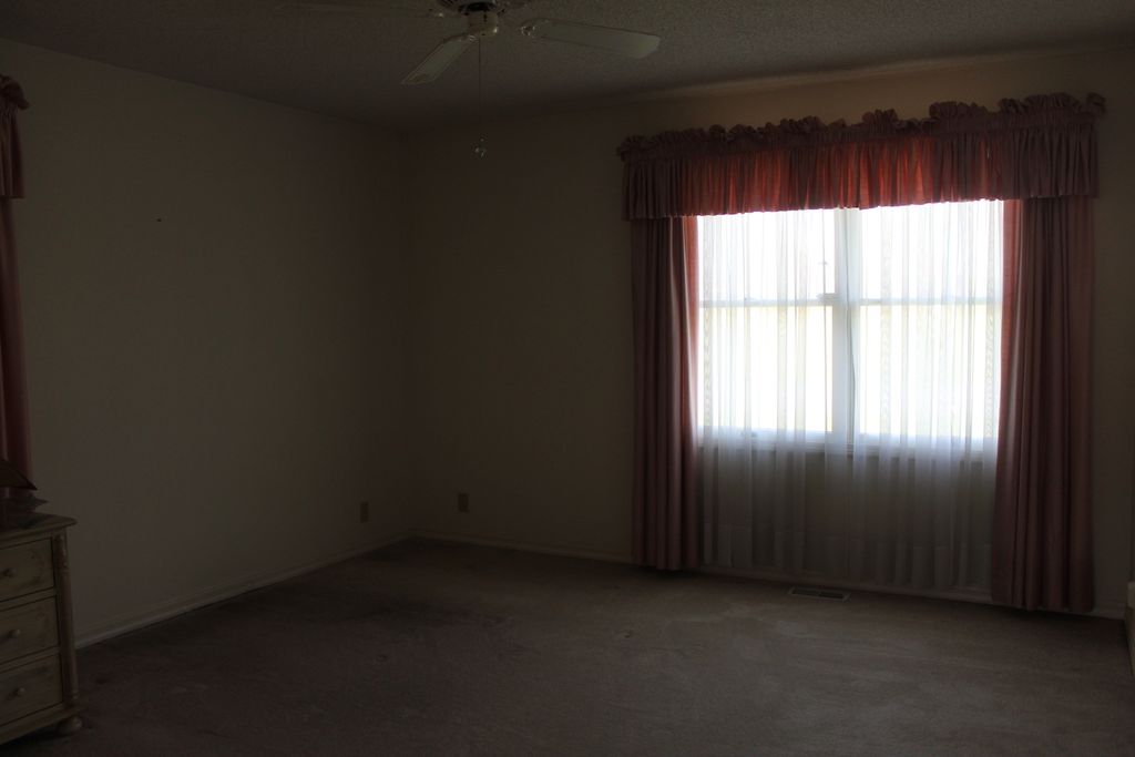 Image 18 of property listing at 3107 Apricot Avenue, Mt Vernon, IL 62864