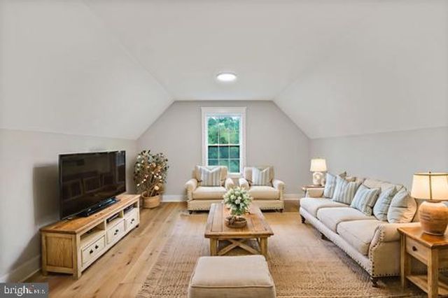 OXBOW CT, Harpers Ferry, WV 25425