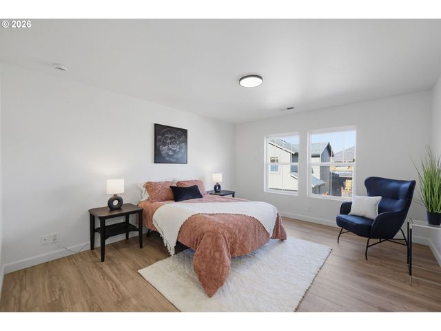 5243 WALES Dr, Eugene, OR 97402