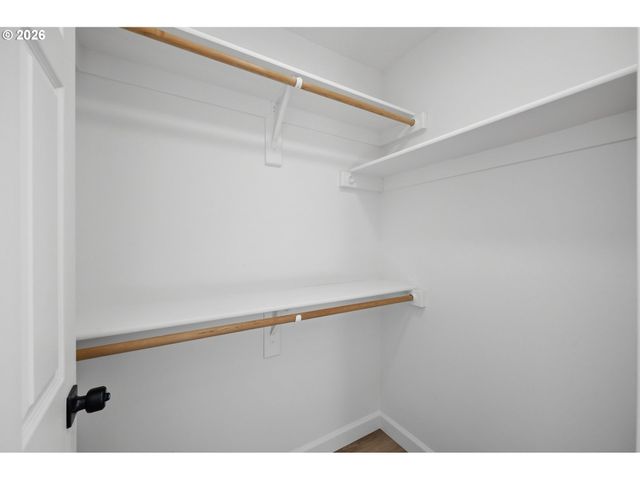 5243 WALES Dr, Eugene, OR 97402