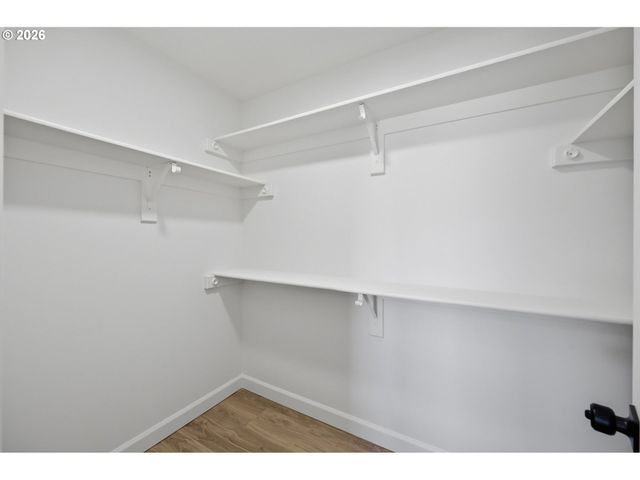 5243 WALES Dr, Eugene, OR 97402