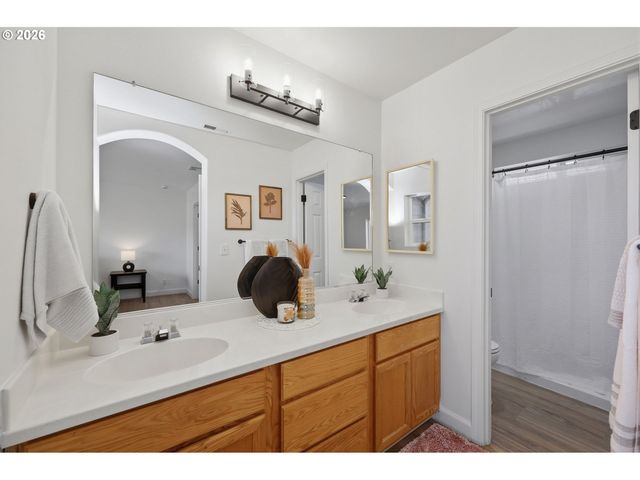 5243 WALES Dr, Eugene, OR 97402