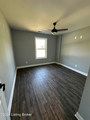 4708 Quinn Dr, Louisville, KY 40216