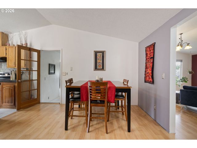6281 N BANK St, Portland, OR 97203