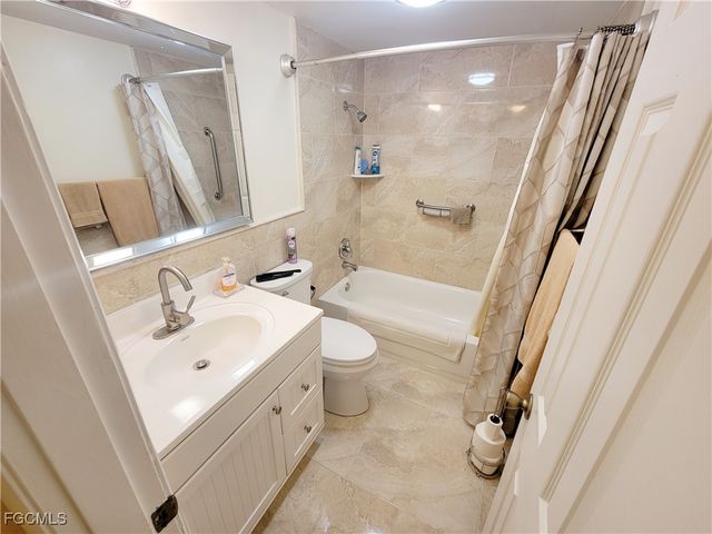 2206 E 6th ST, Lehigh Acres, FL 33936