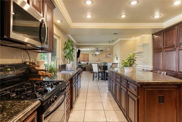 1938 Trinidad, Claremont, CA 91711