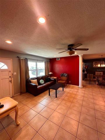 8923 110TH LANE, Seminole, FL 33772