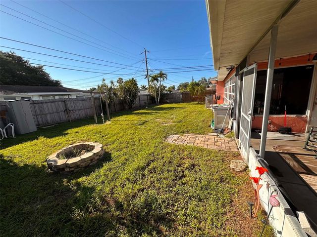 8923 110TH LANE, Seminole, FL 33772