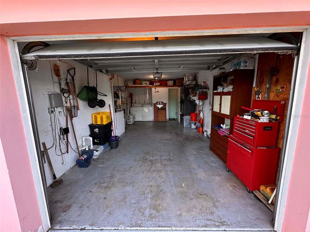 8923 110TH LANE, Seminole, FL 33772