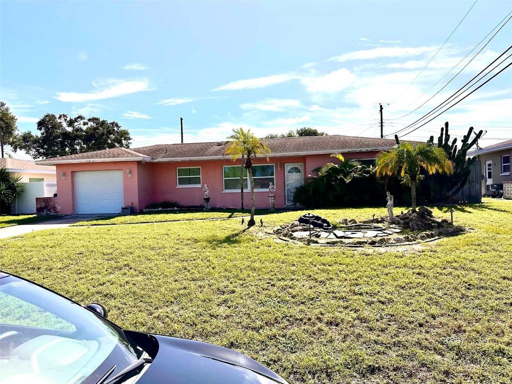 8923 110TH LANE, Seminole, FL 33772