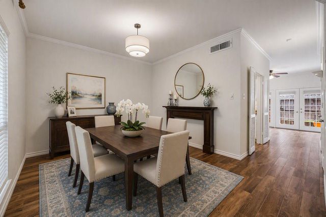 1805 Stoney Brook Drive 105, Houston, TX 77063