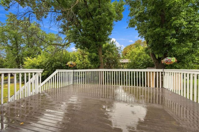 1602 Long Lake Road, New Brighton, MN 55112