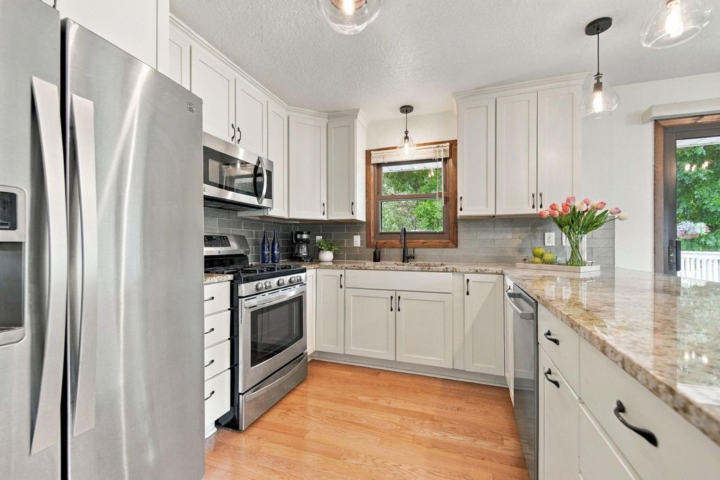 1602 Long Lake Road, New Brighton, MN 55112 — photo 5
