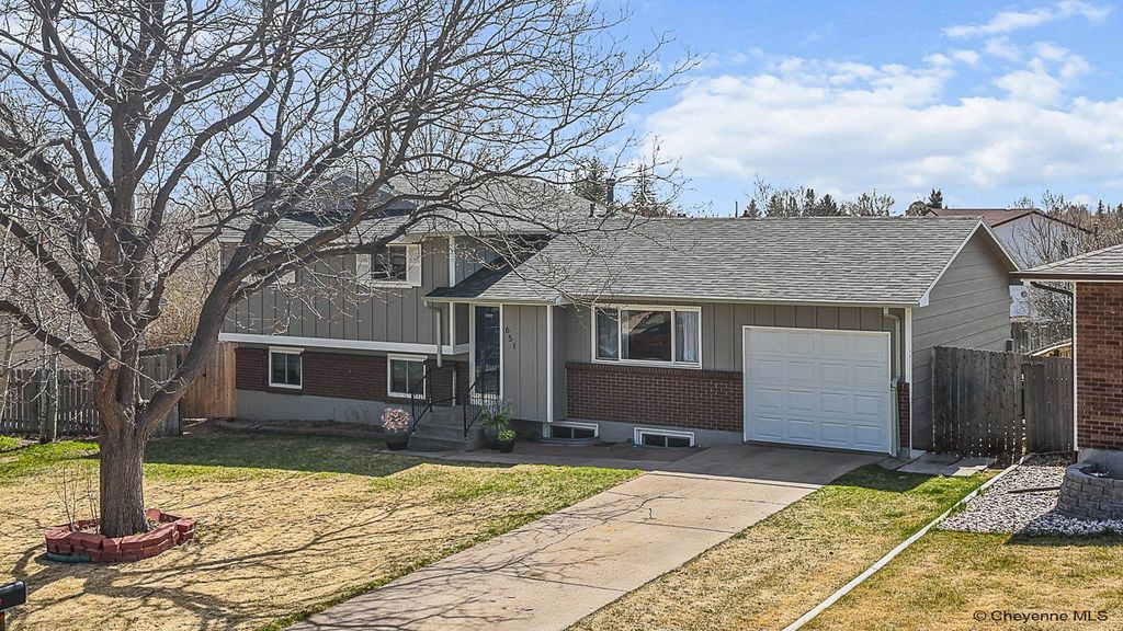651 LAFAYETTE BLVD, Cheyenne, WY 82009