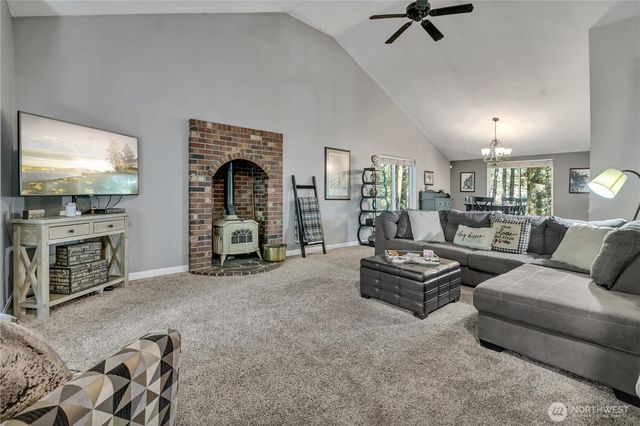 10015 Jimi Place SW, Port Orchard, WA 98367