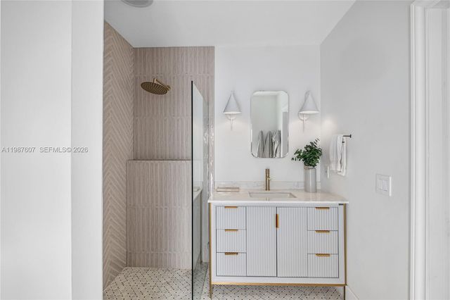 10235 SW 58th Ct, Pinecrest, FL 33156